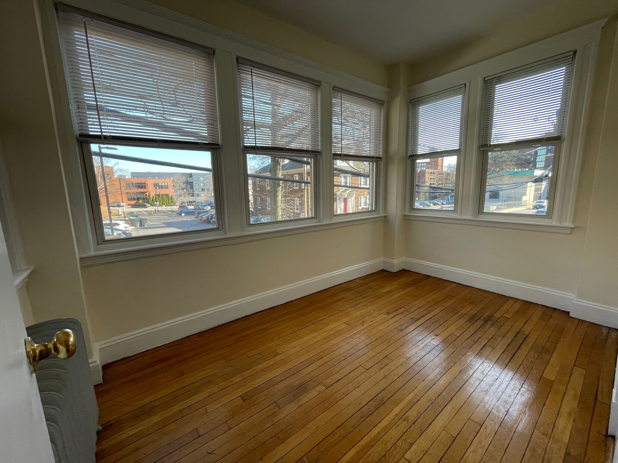 Building Photo - 14 Melvin Ave