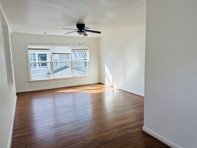 Building Photo - 1848 Portsmouth St