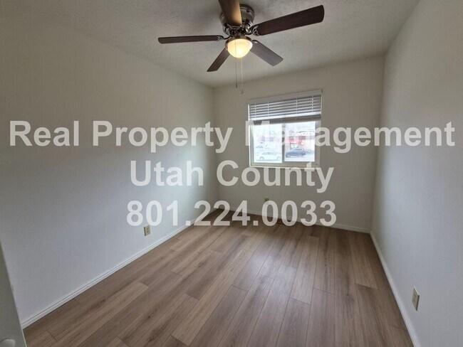 Building Photo - 747 Hanover Dr