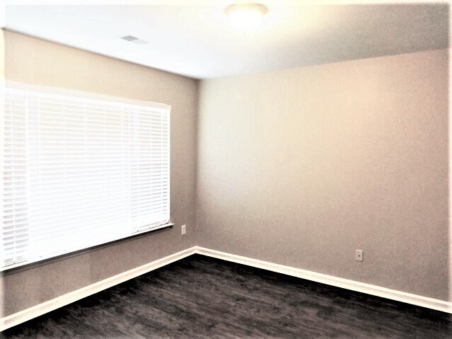 Building Photo - 219 Sparkleberry Ln