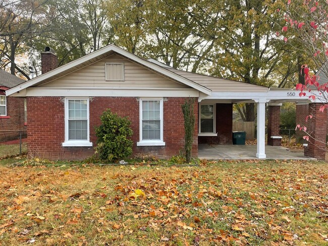 Primary Photo - Cute bungalow in the Belt Line area