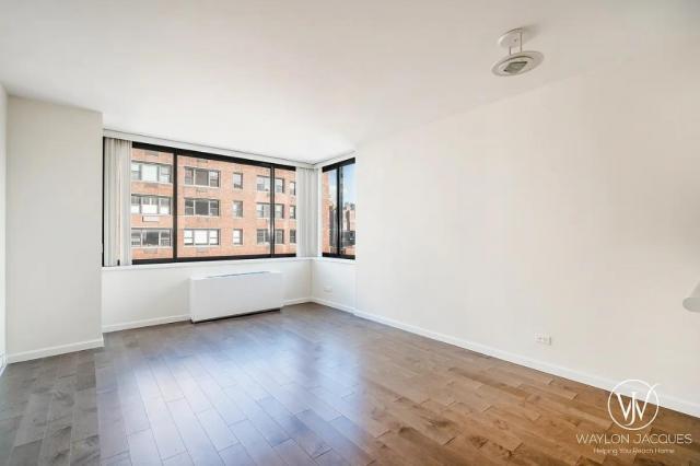 Primary Photo - 1 bedroom in New York NY 10065