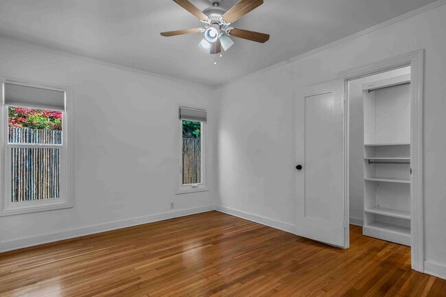 Building Photo - 223 N Almont Dr