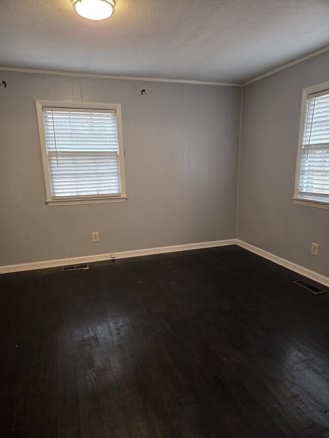 Building Photo - 408 Clifton St