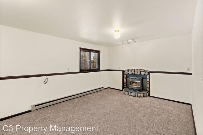 Building Photo - 4 br, 2 bath House - 2800 Sagebrush Drive