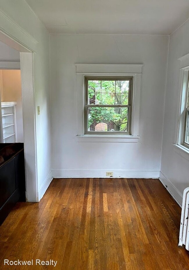 Building Photo - 3 br, 1 bath House - 5716 Beacon Street