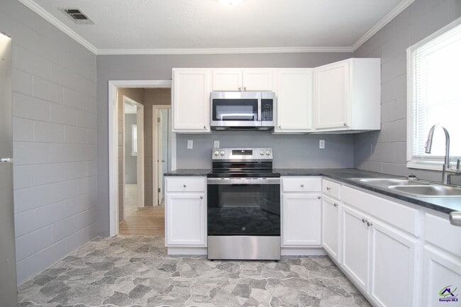 Building Photo - 0 S 3rd St