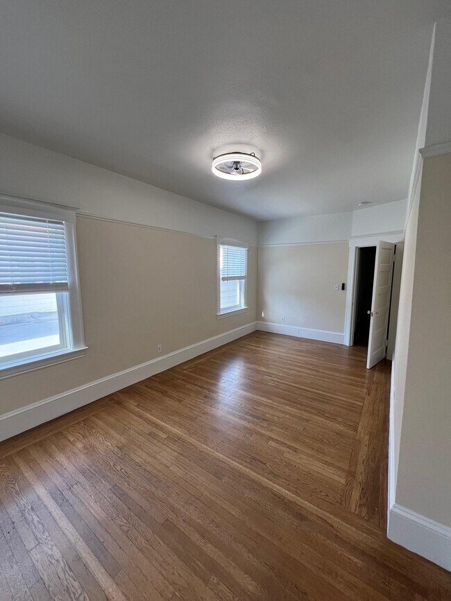 Building Photo - 9 Monte Vista Ave