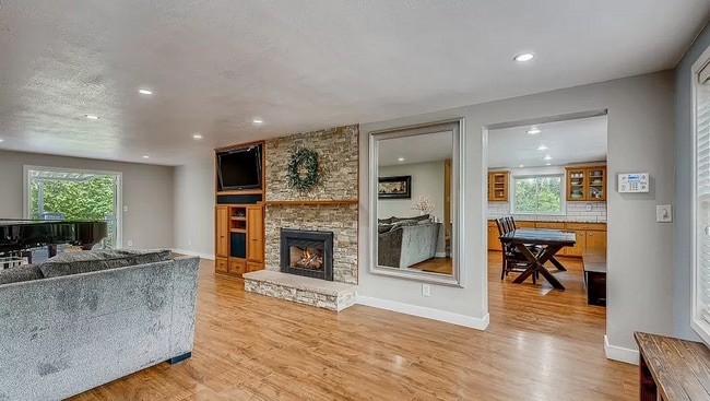 Building Photo - Mid-Century Modern Home in Auburn