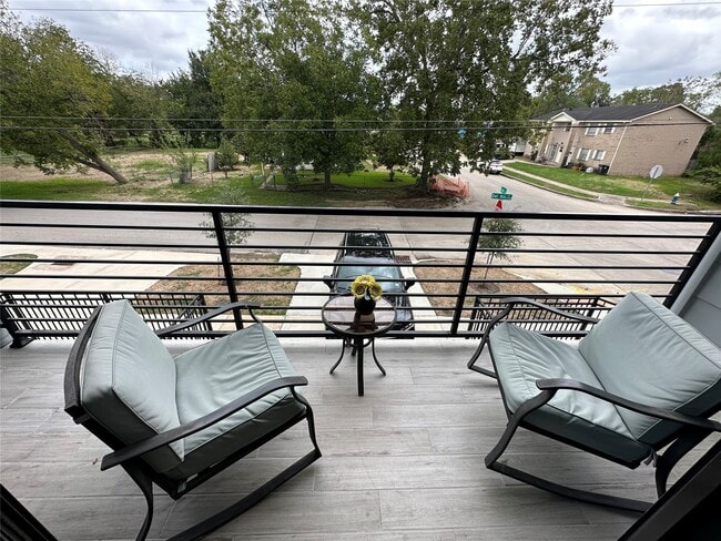 Building Photo - 6642 Del Rio St