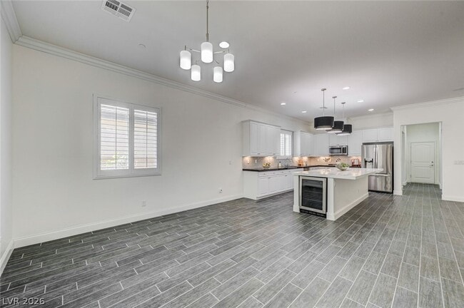 Building Photo - 933 Everest Peak Ave