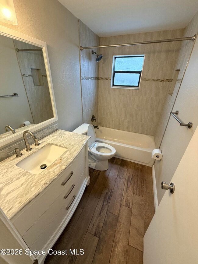 Building Photo - 625 Verbenia Dr