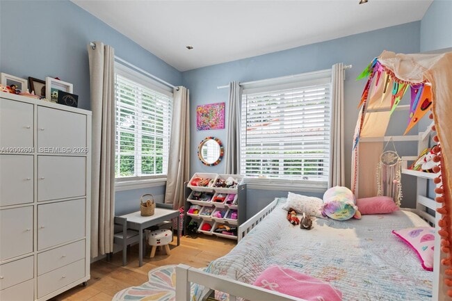 Building Photo - 1502 El Rado St