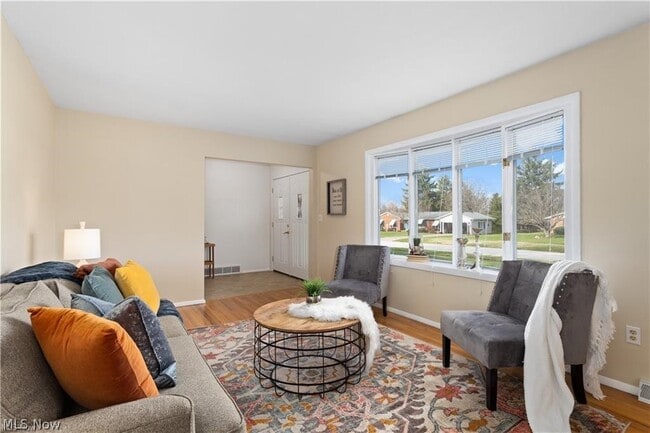 Building Photo - 9993 Hawley Dr