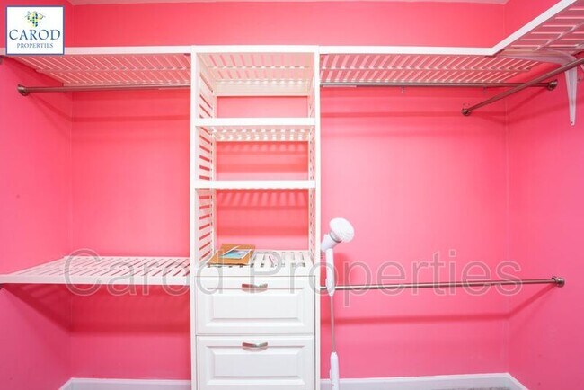 Building Photo - 1229 Amberlight Circle