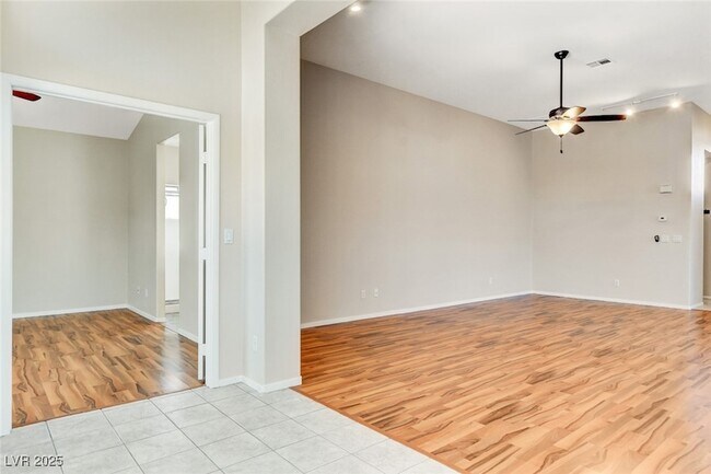 Building Photo - 8325 Jo Marcy Dr