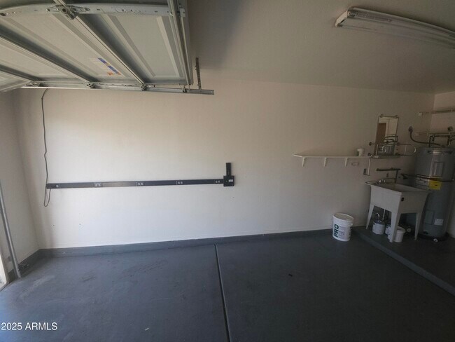 Building Photo - 1321 W Butler Dr