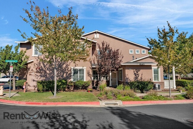 Primary Photo - 2774 Journey Ln