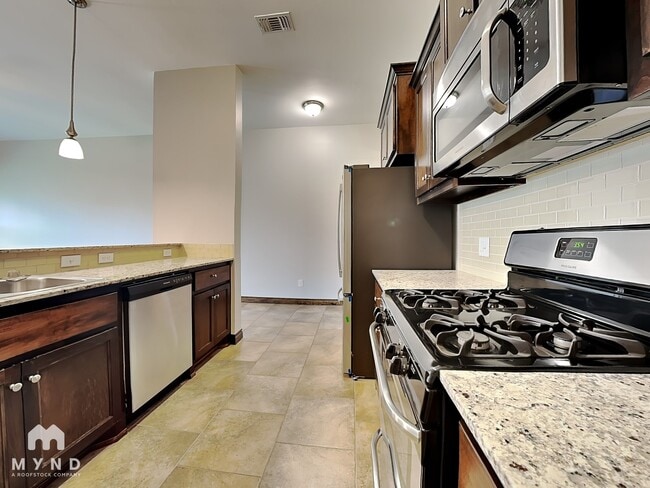 Building Photo - 1132 Merlin Dr