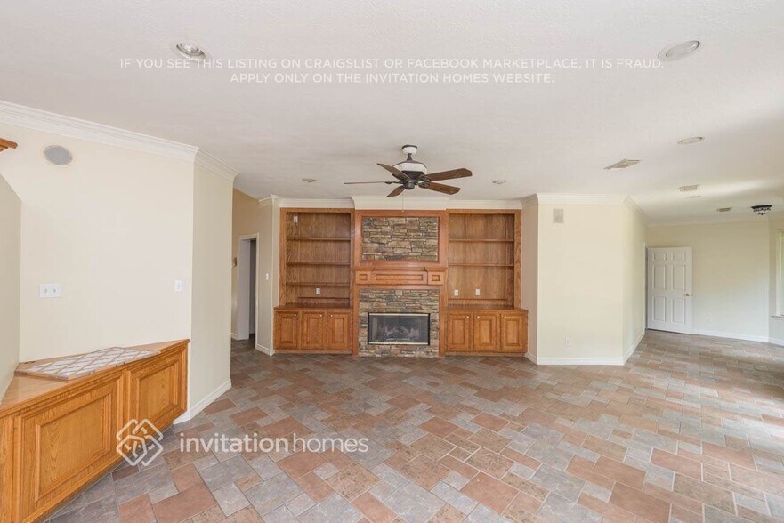 Building Photo - 12146 Auburn Hills Dr
