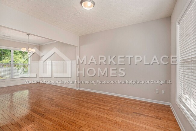 Building Photo - 1576 Thornwick Trace