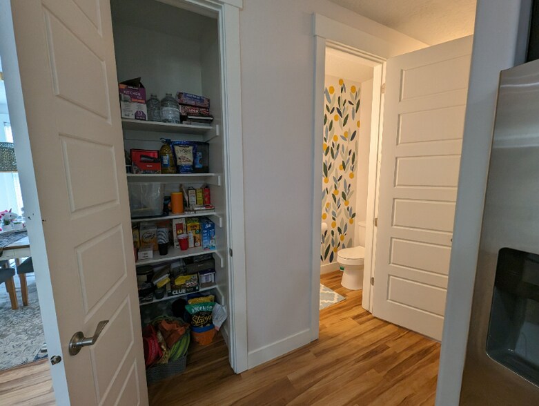 Building Photo - 10617 Topview Rd