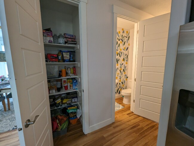 Building Photo - 10617 Topview Rd