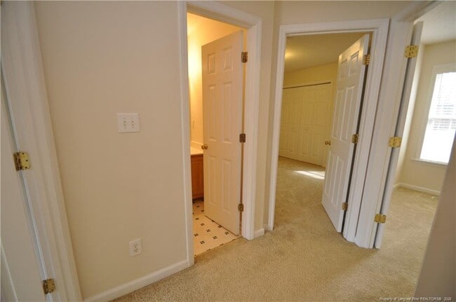 Building Photo - 701 Kavkaz St