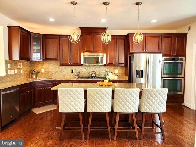 Building Photo - 6254 Summit Point Ct