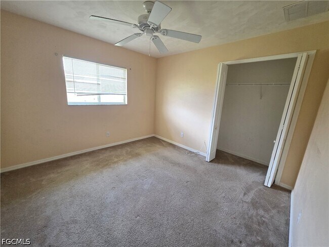 Building Photo - 4614 SW 9th Pl