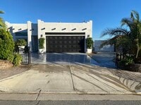 Building Photo - 9762 Palm Dr