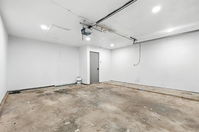 Building Photo - 5221 Knox Dr