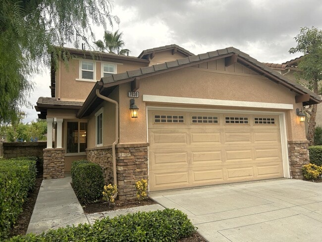 Building Photo - 7030 Angora St