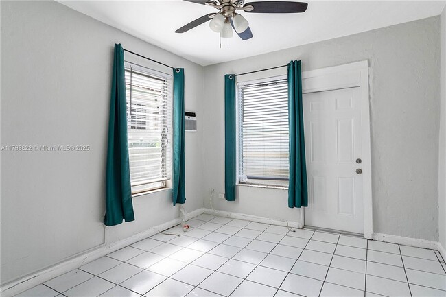 Building Photo - 1507 Meridian Ave