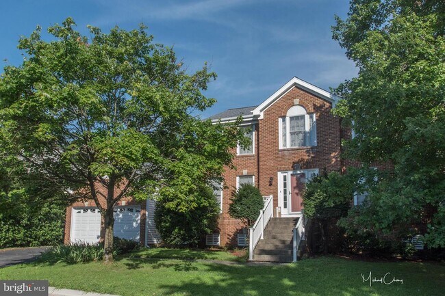 Building Photo - 14114 Silent Wood Way