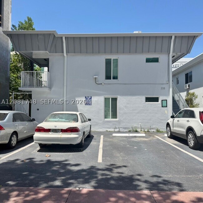 Building Photo - 208 Meridian Ave