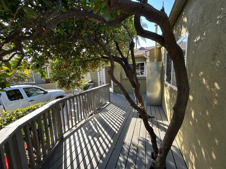 Building Photo - 11284 Sardis Ave