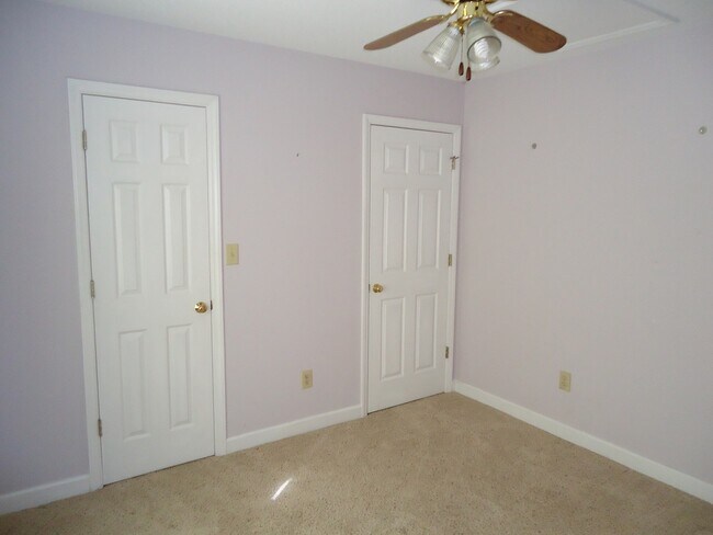 Building Photo - 805 Durango Ct