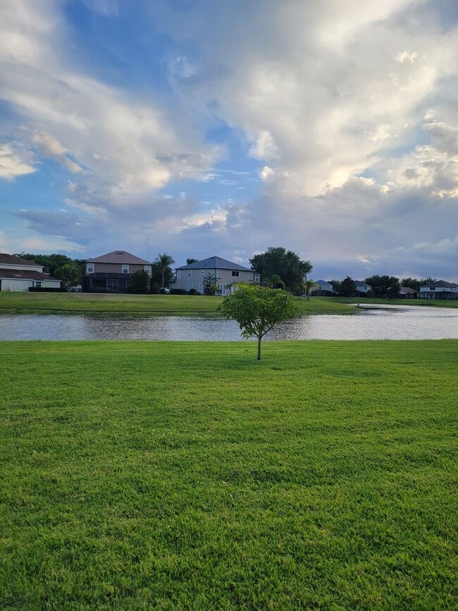 Building Photo - 4 Bedroom House in Eagle Creek, Lake Nona