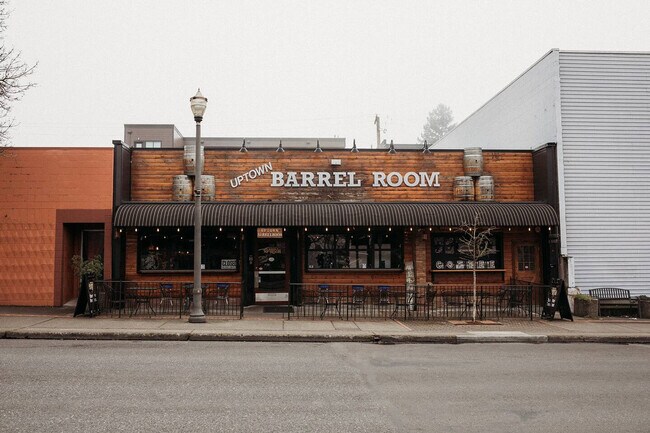 Building Photo - 4401 NW Columbia St