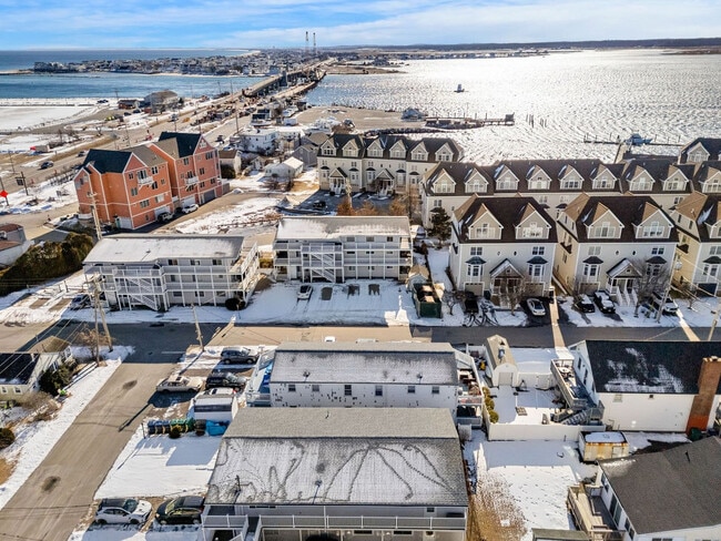 Building Photo - 8 Duston Ave