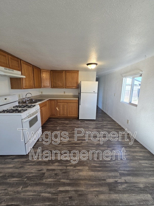 Building Photo - 107 Gumbo Dr