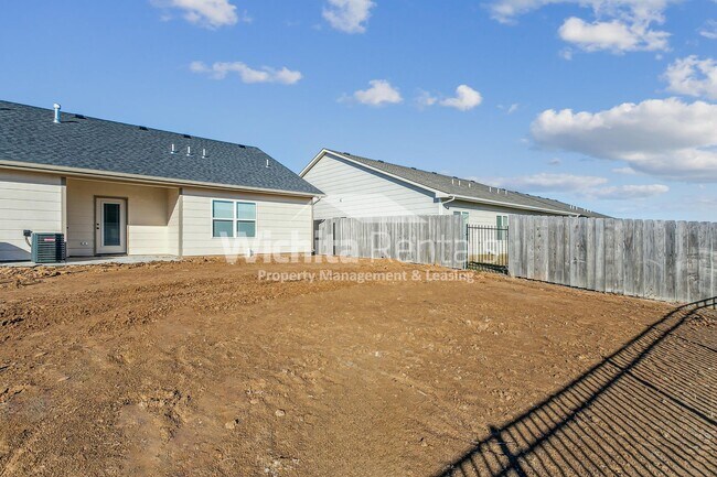 Building Photo - 1738-1738 S Hickory Creek Ct