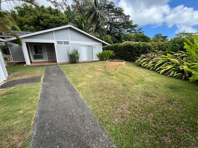 Building Photo - Haiku Knolls (Kaneohe) - LARGE YARD, 3 bed...