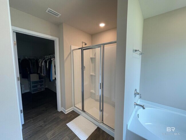 Building Photo - 23976 Songbird Dr