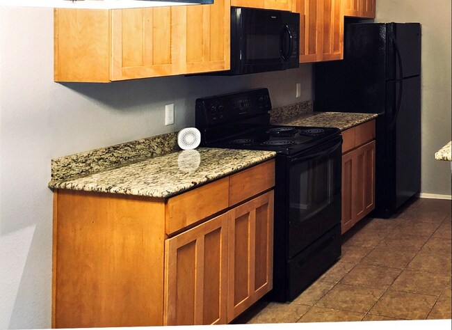 Building Photo - Available NOW: ARBORS - Super Cute 2 bedroom/2bath Condo - $1,695.00 Available NOW.