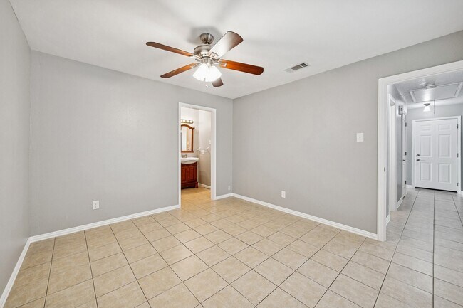 Building Photo - 3908 Colorado Ave