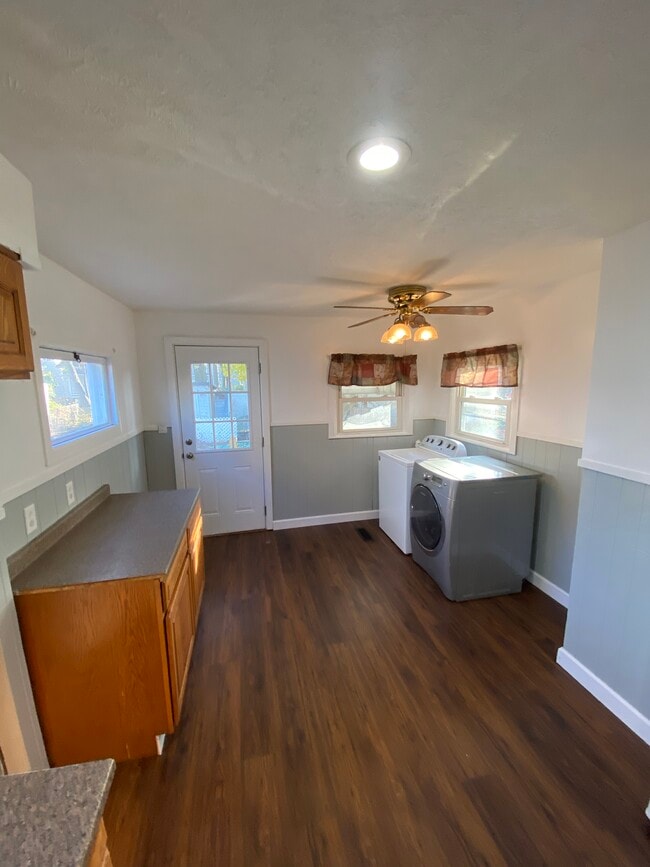 Building Photo - 11513 Saint Mark Ave