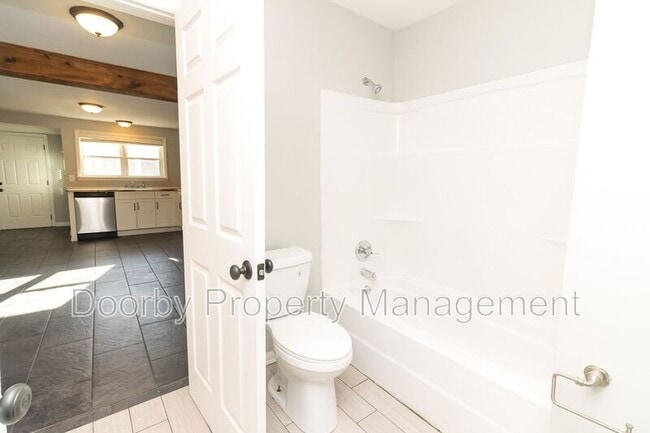 Building Photo - 1908 Cleveland Ave