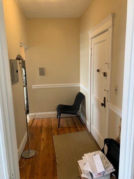 Building Photo - 1197 Commonwealth Ave